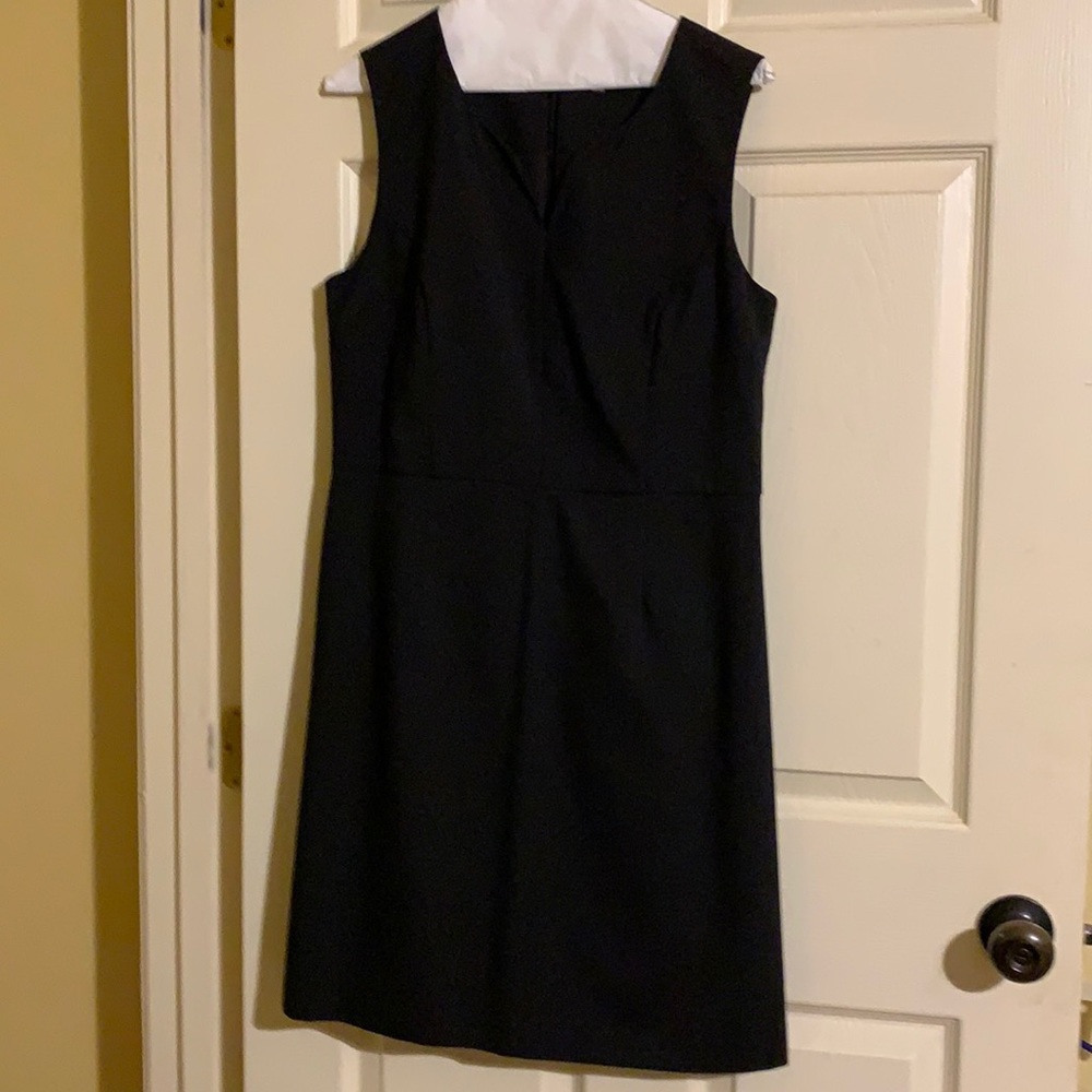 41 Hawthorne by StitchFix black v neck Large